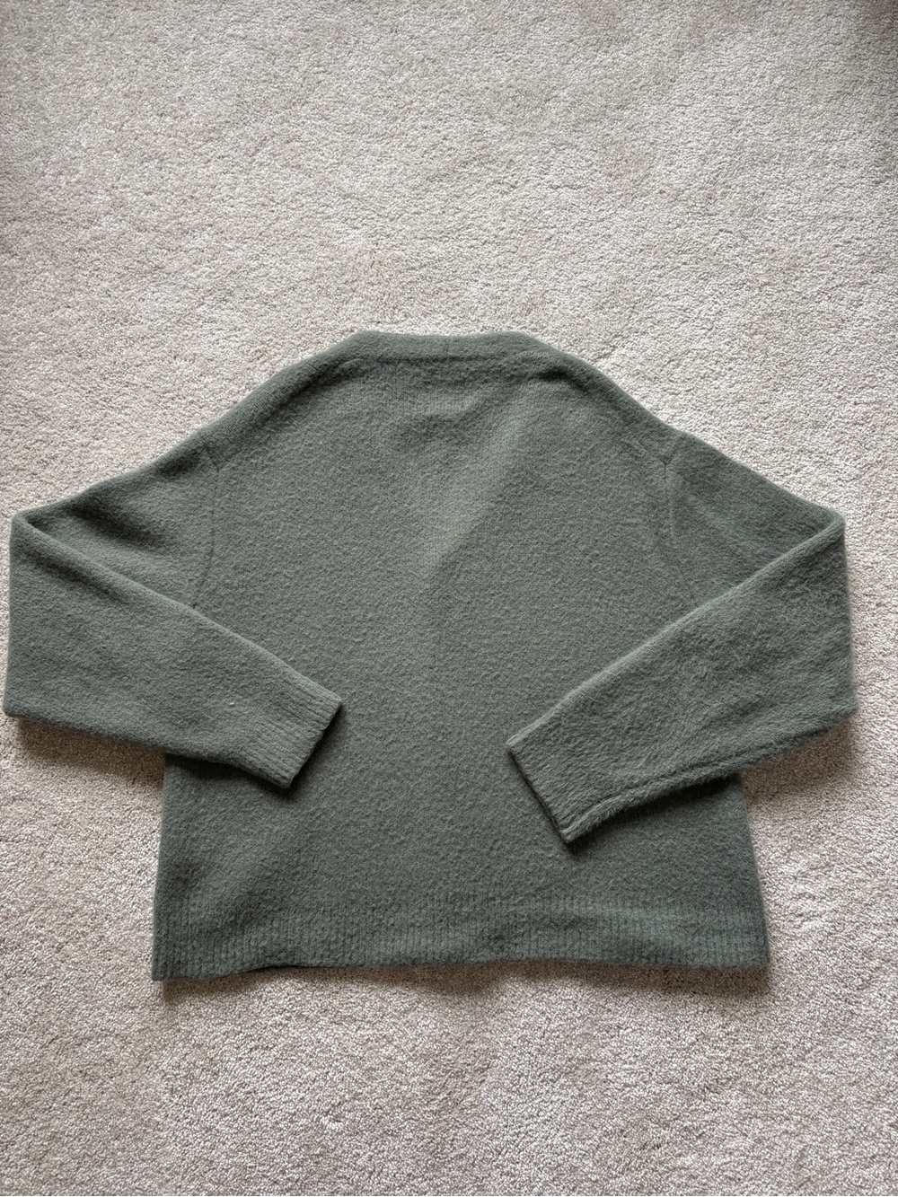 Abercrombie & Fitch Olive Green Button-Front Cardigan Fuzzy Cropped - Picture 3 of 7